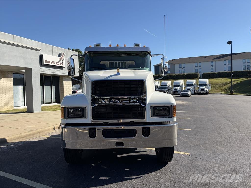 Mack PI64T Sattelzugmaschinen