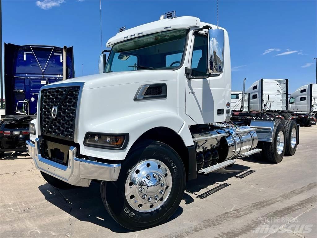 Volvo VHD64FT300 Sattelzugmaschinen