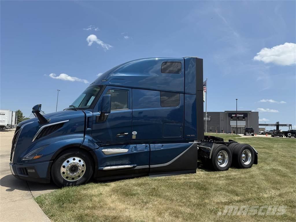 Volvo VNL 860 Sattelzugmaschinen