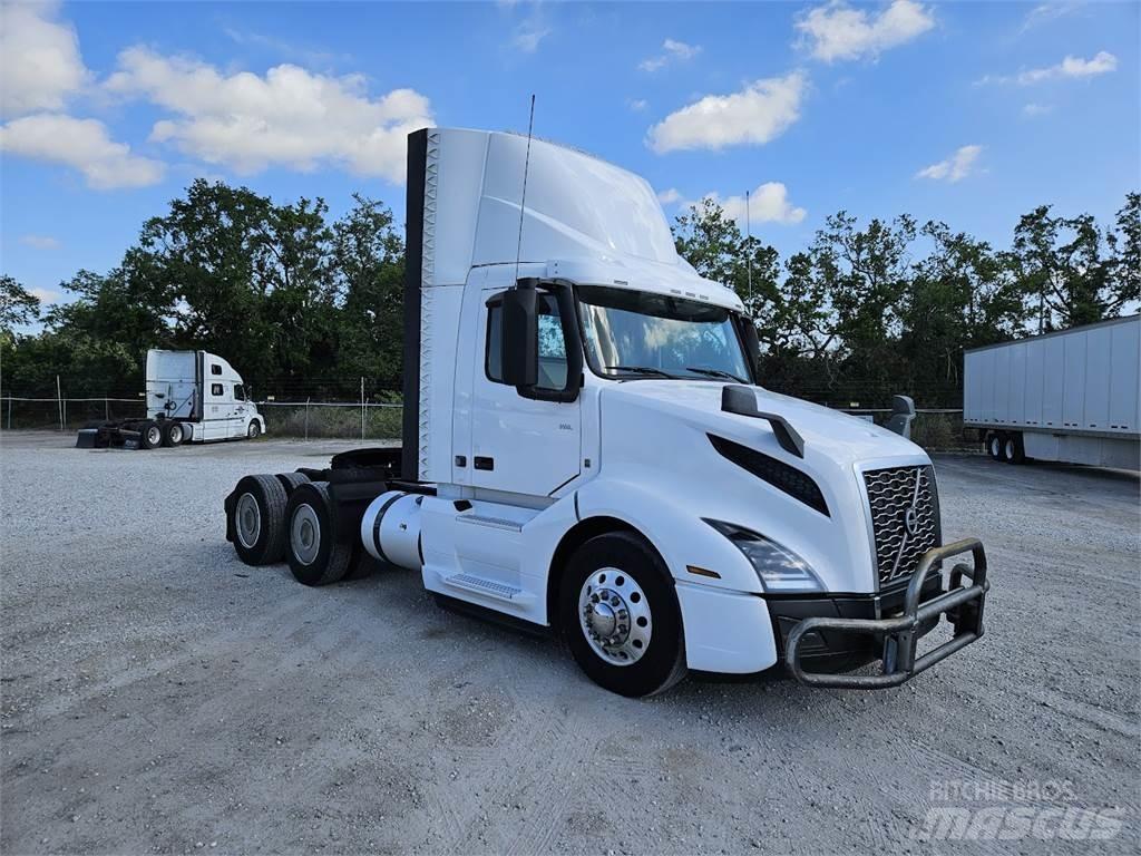 Volvo VNL64T300 Sattelzugmaschinen