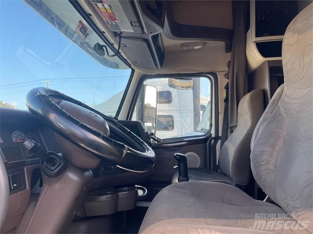 Volvo VNL64T670 Sattelzugmaschinen