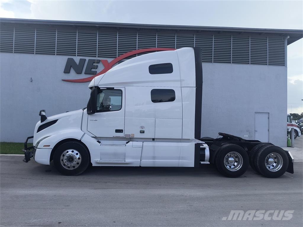 Volvo VNL64T760 Sattelzugmaschinen