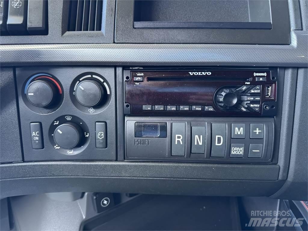 Volvo VNL64T760 Sattelzugmaschinen