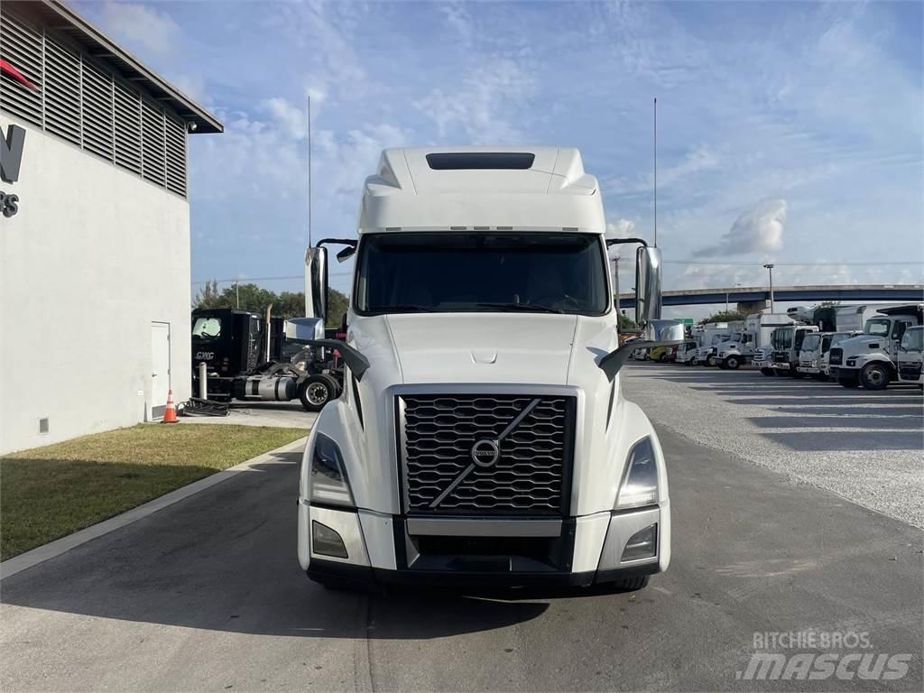 Volvo VNL64T860 Sattelzugmaschinen