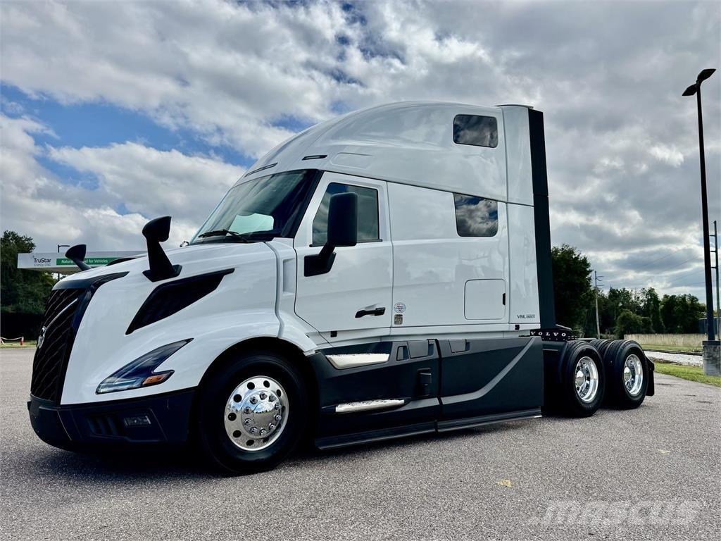 Volvo VNL64T860 Sattelzugmaschinen