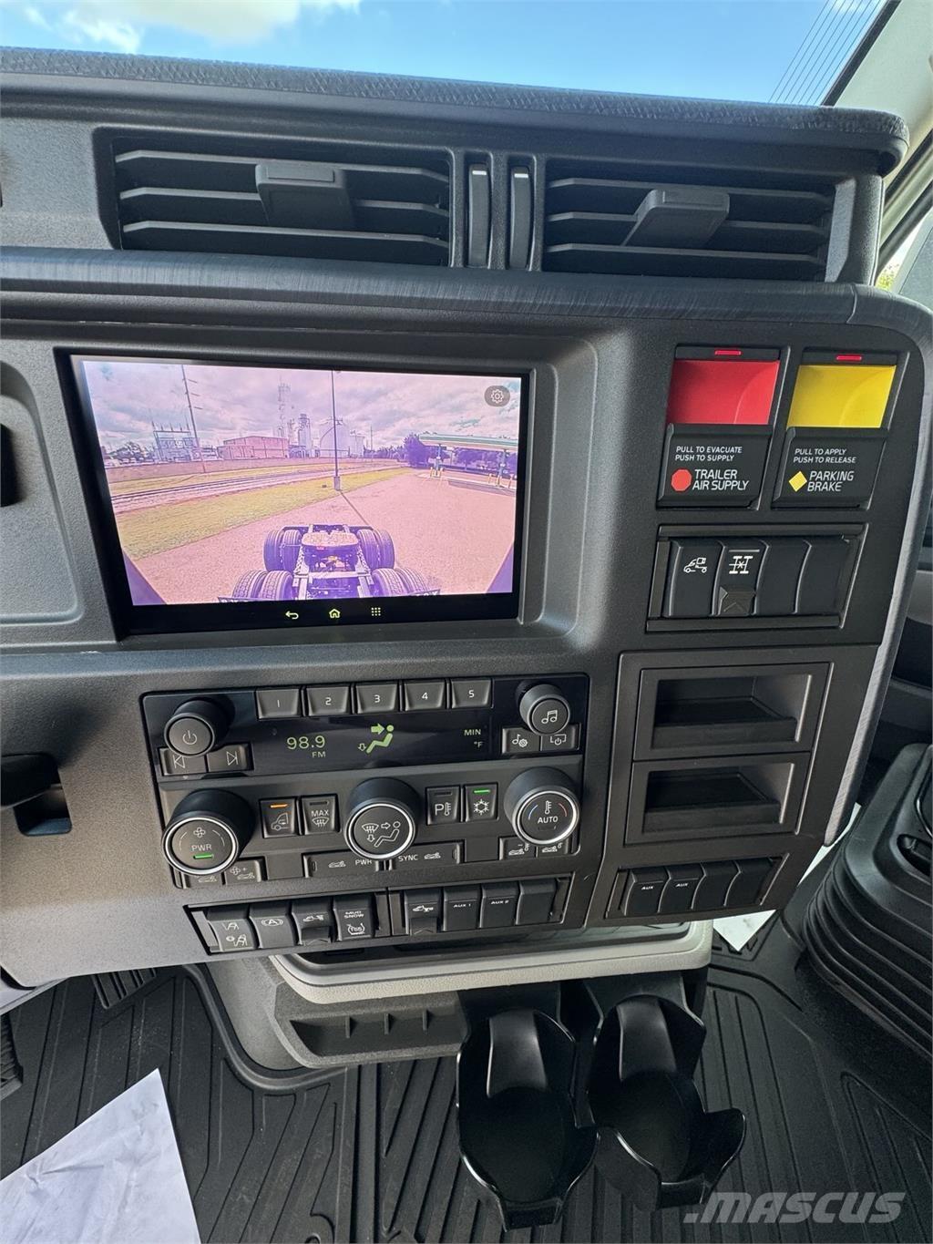 Volvo VNL64T860 Sattelzugmaschinen