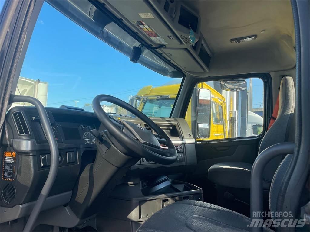 Volvo VNR64T Sattelzugmaschinen