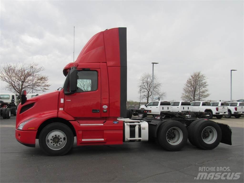 Volvo VNR64T300 Sattelzugmaschinen