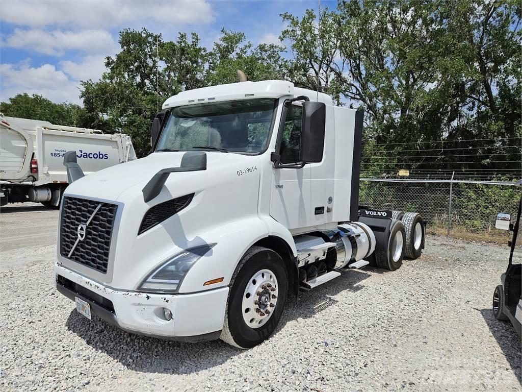 Volvo VNR64T300 Sattelzugmaschinen