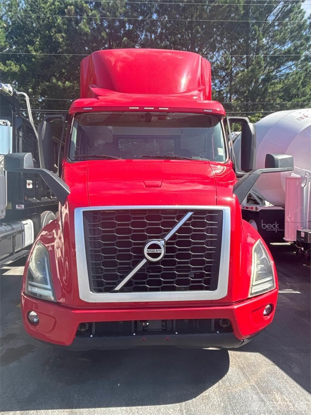 Volvo VNR64T300 Sattelzugmaschinen
