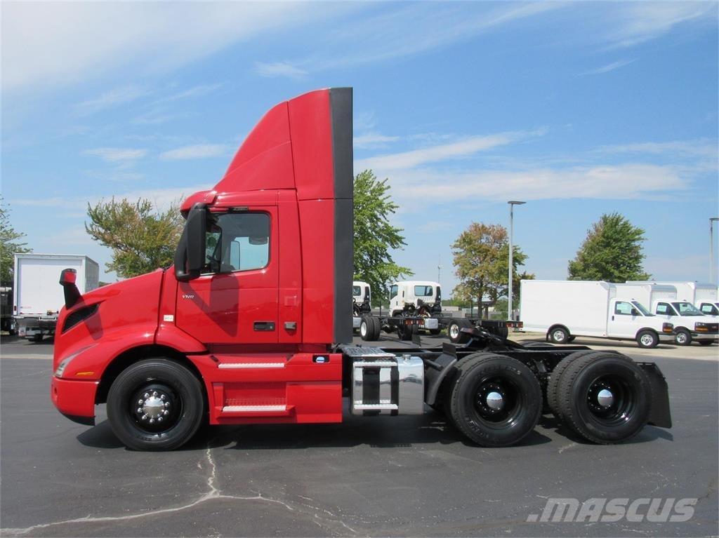 Volvo VNR64T300 Sattelzugmaschinen