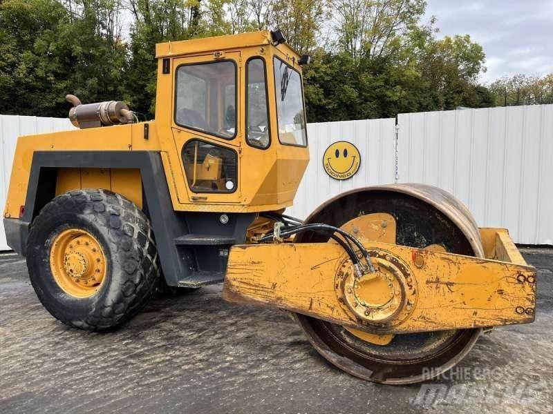 Bomag BW213D Erdbauwalzen