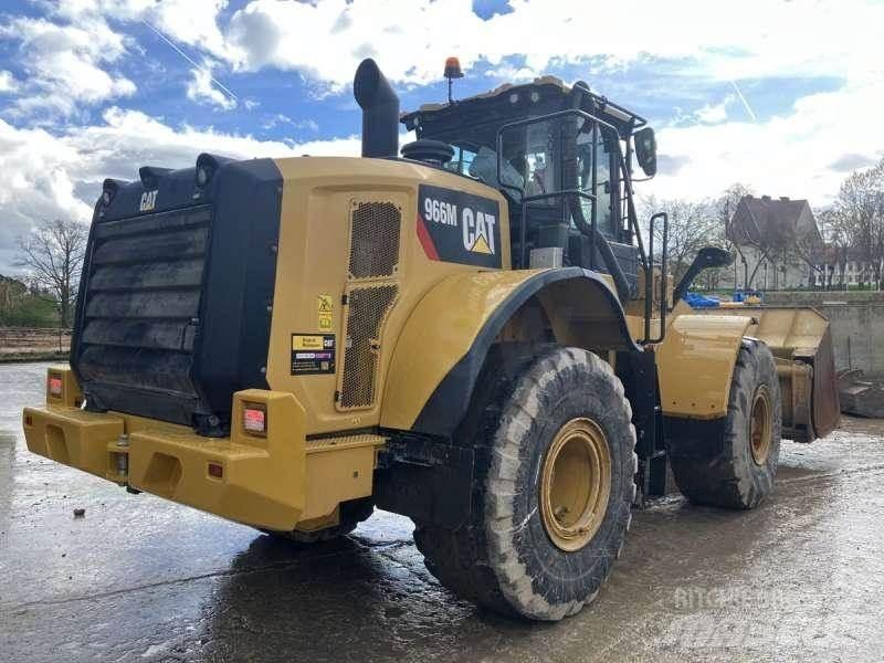 CAT 966M Radlader