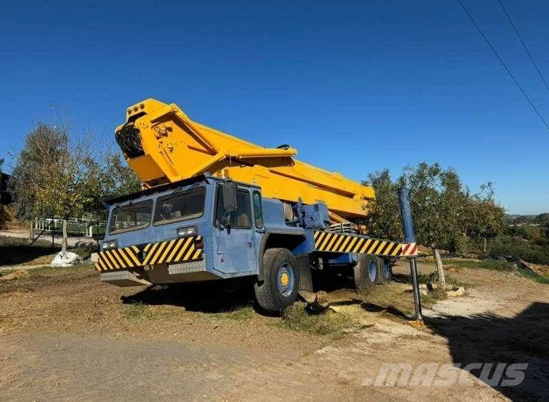 Condor 125/S Kranen voor alle terreinen