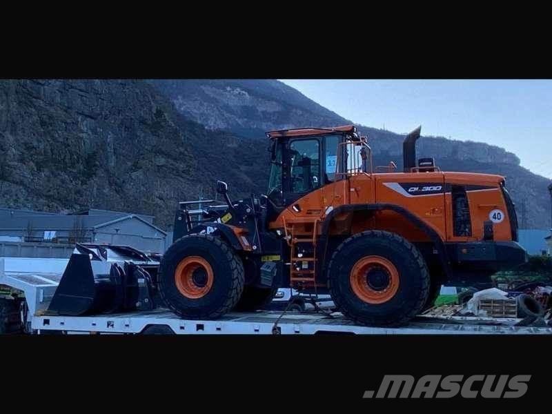 Doosan DL300 Radlader