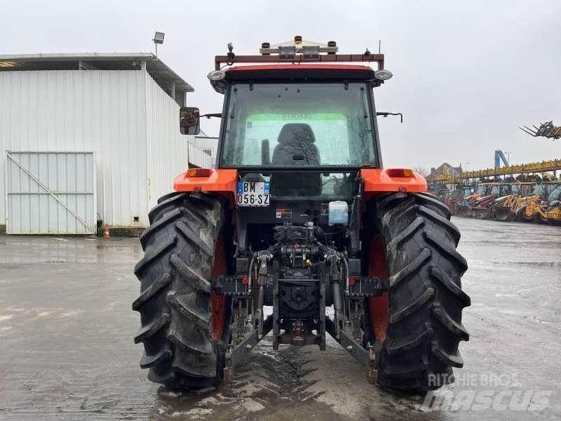 Kubota M108S Traktoren