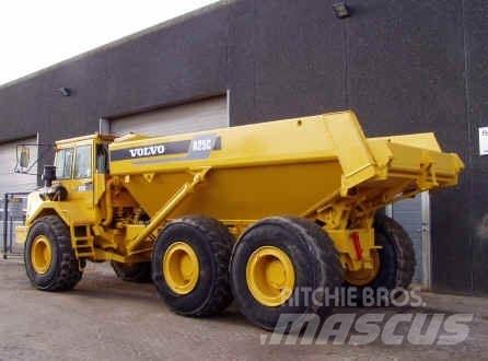 Volvo A25C Dumper - Knickgelenk