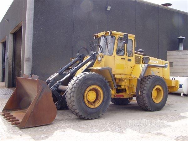 Volvo L120 Radlader
