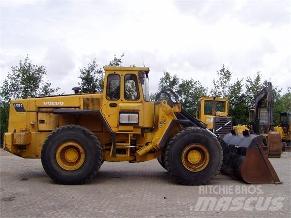 Volvo L120 Radlader