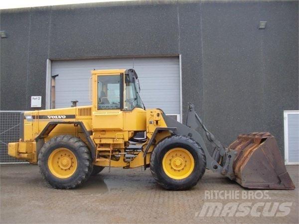 Volvo L90C Radlader
