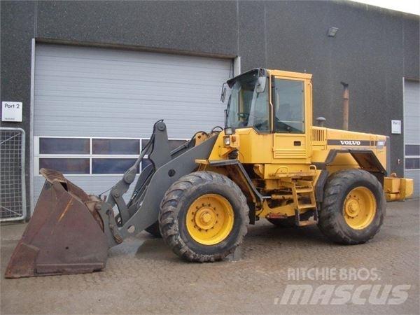 Volvo L90C Radlader