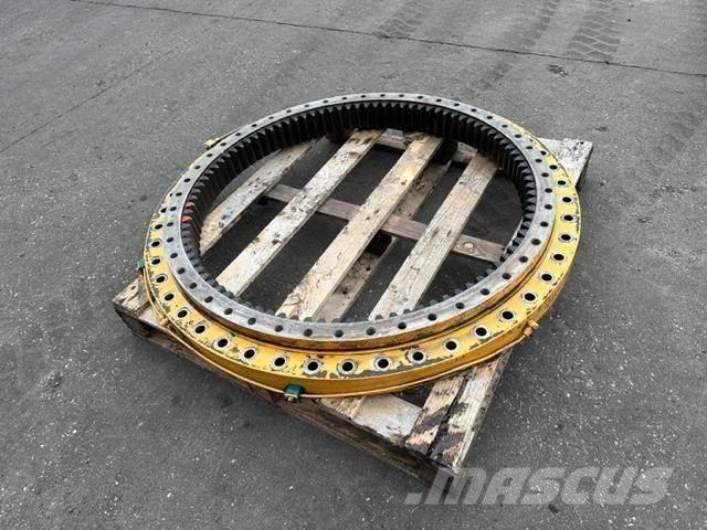 Liebherr A 922 Chassis