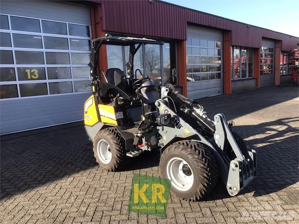 GiANT G2200E Hoflader