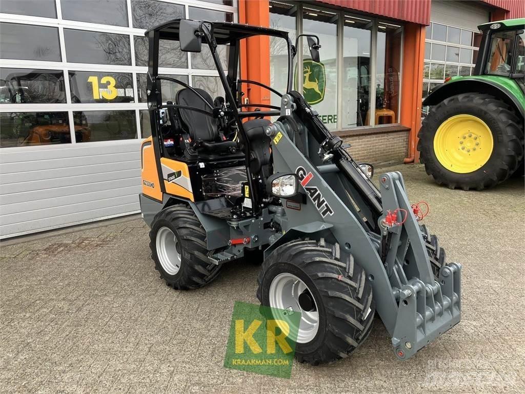 GiANT G2300 Hoflader