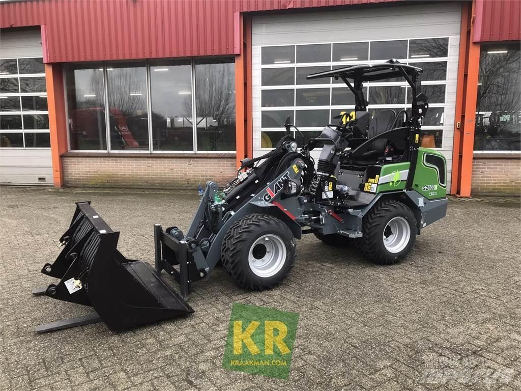 GiANT G2700E Hoflader