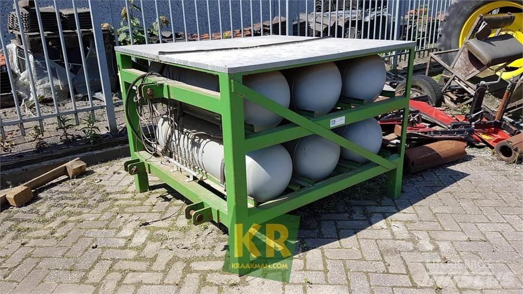 Hoaf 6x 116 liter Sonstige Landmaschinen