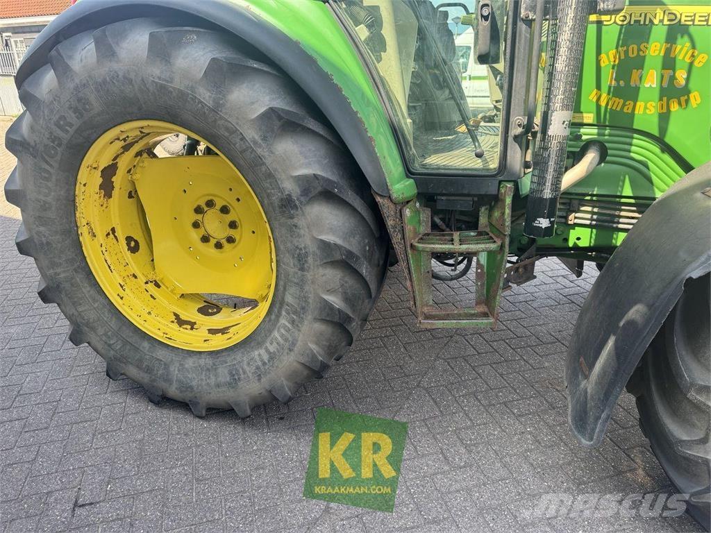 John Deere 6120 Traktoren