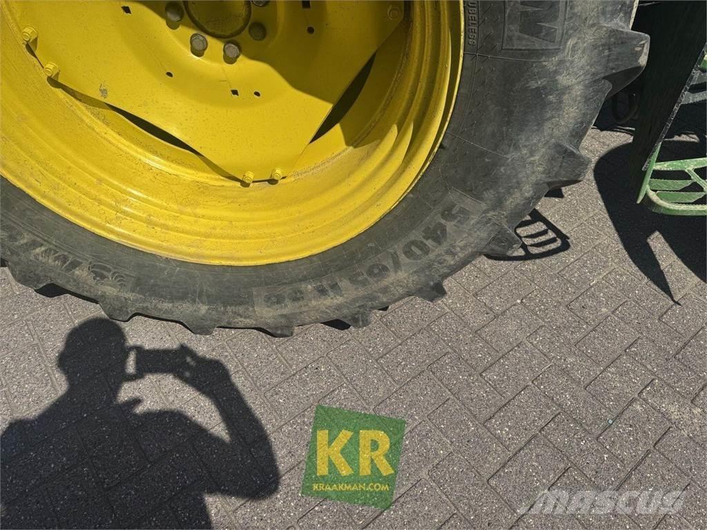 John Deere 6130 Traktoren