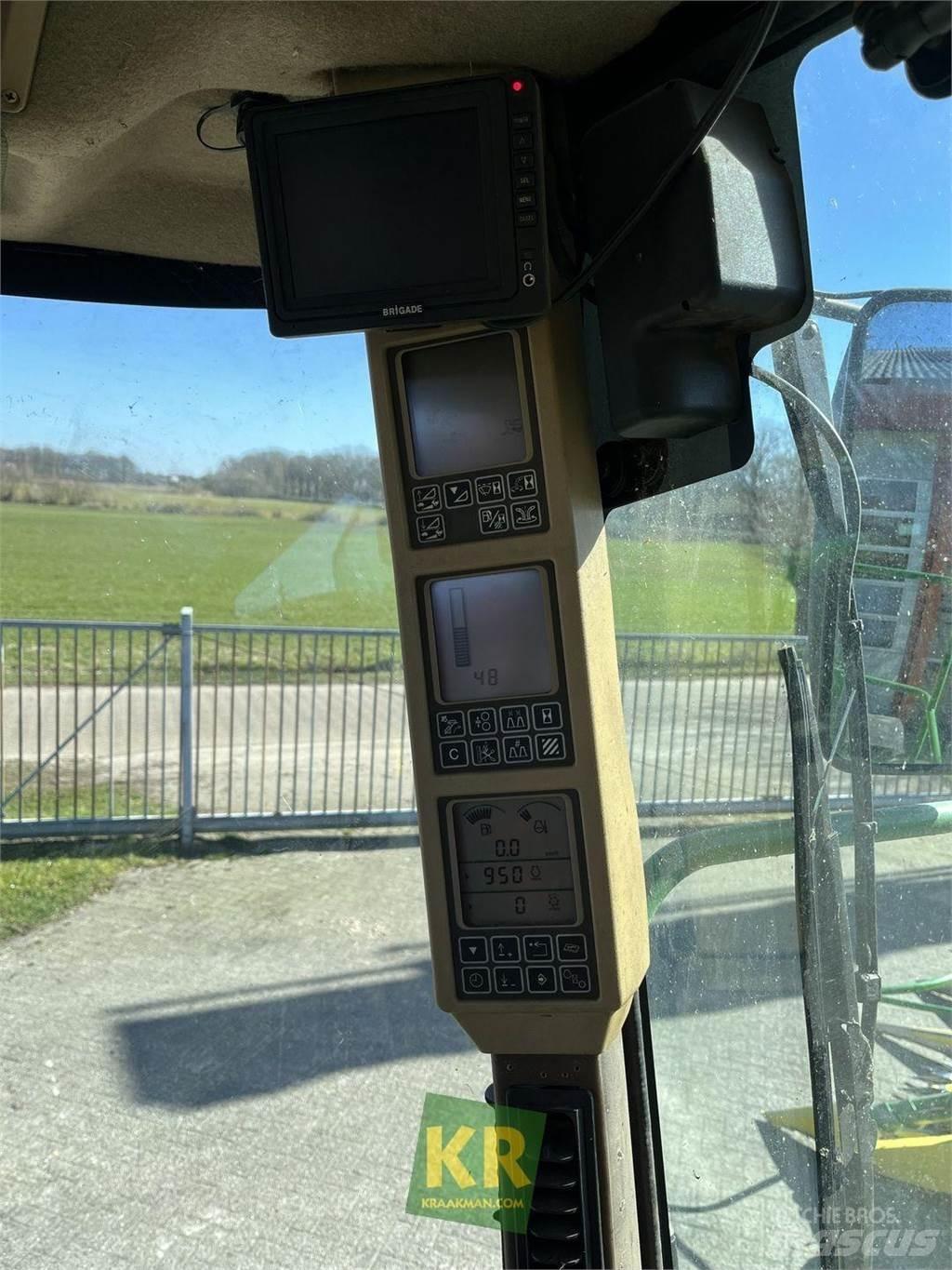 John Deere 7450 Feldhäcksler