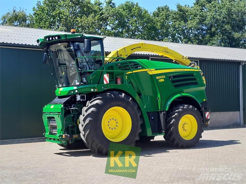 John Deere 8500 Feldhäcksler