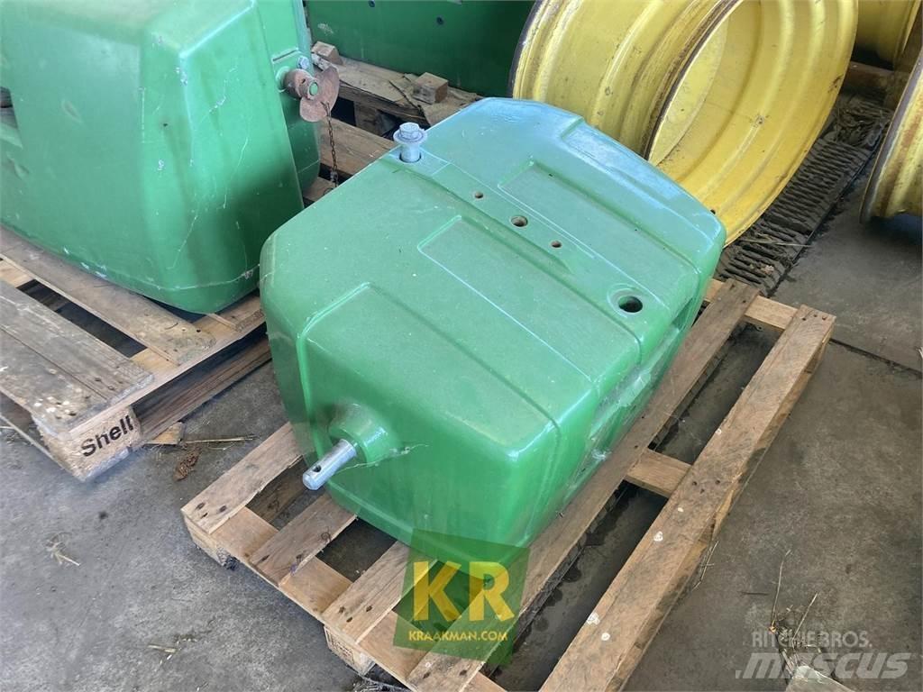 John Deere 900 kg Frontgewichte