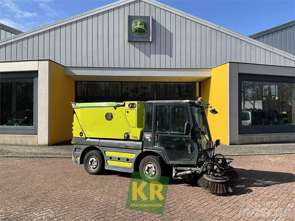  Overige bezems Sonstige Landmaschinen