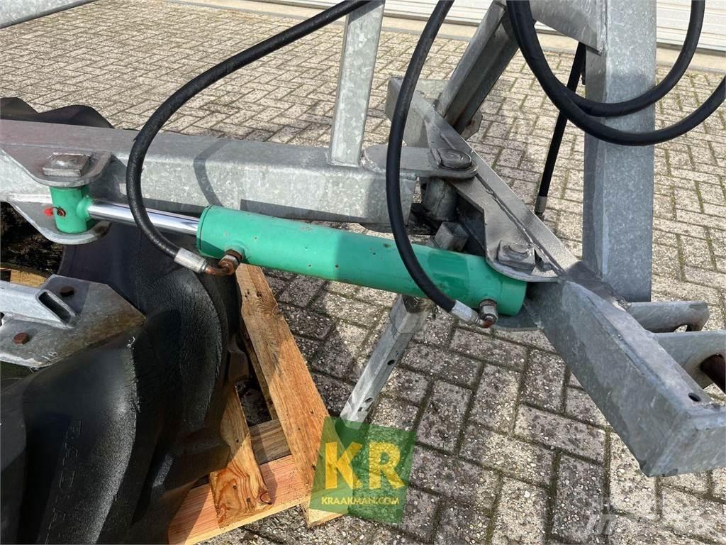 Overige bezems Sonstige Landmaschinen