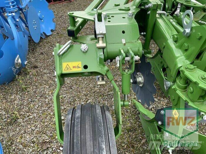 Amazone Cayros XS 950 Wendepflüge
