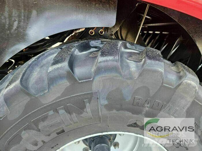 Case IH LB 424 R RL6 Quaderpressen