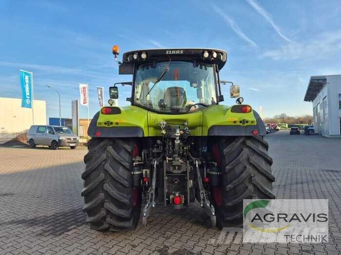 CLAAS ARION 620 CIS Traktoren