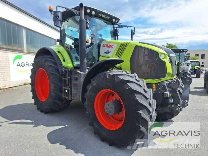 CLAAS AXION 870 Traktoren