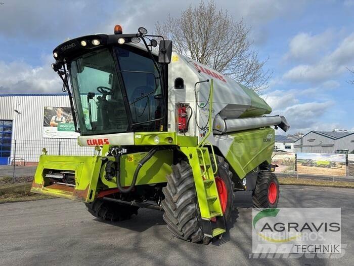 CLAAS TUCANO 420 Mähdrescher