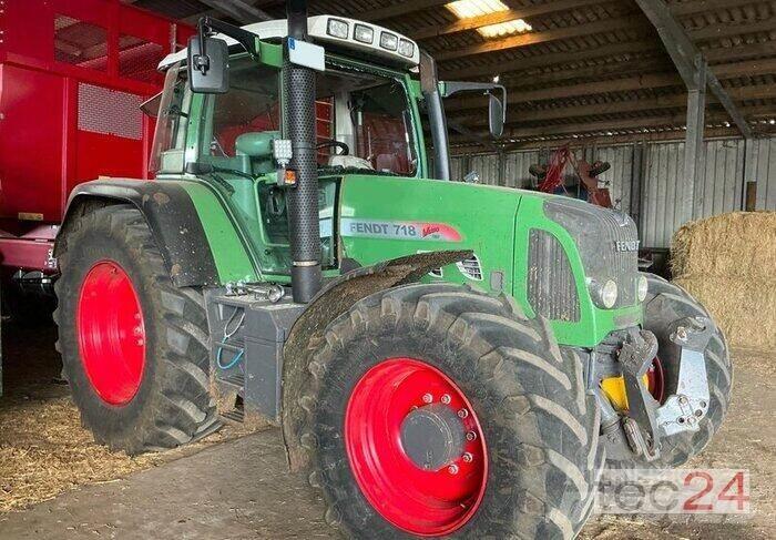 Fendt 718 Com3 Traktoren