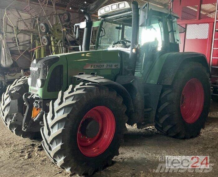 Fendt 718 Com3 Traktoren