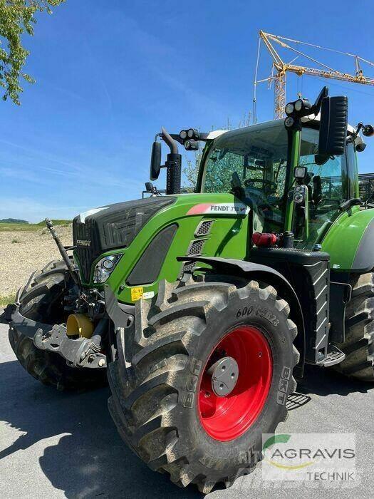 Fendt 718 VARIO S4 Traktoren