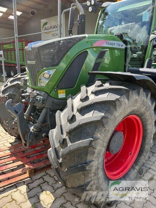 Fendt 718 VARIO S4 Traktoren