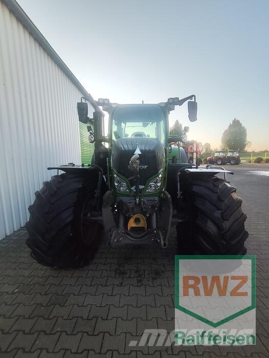 Fendt 724 Vario Traktoren
