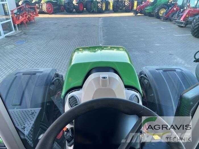 Fendt 724 VARIO GEN-6 Traktoren