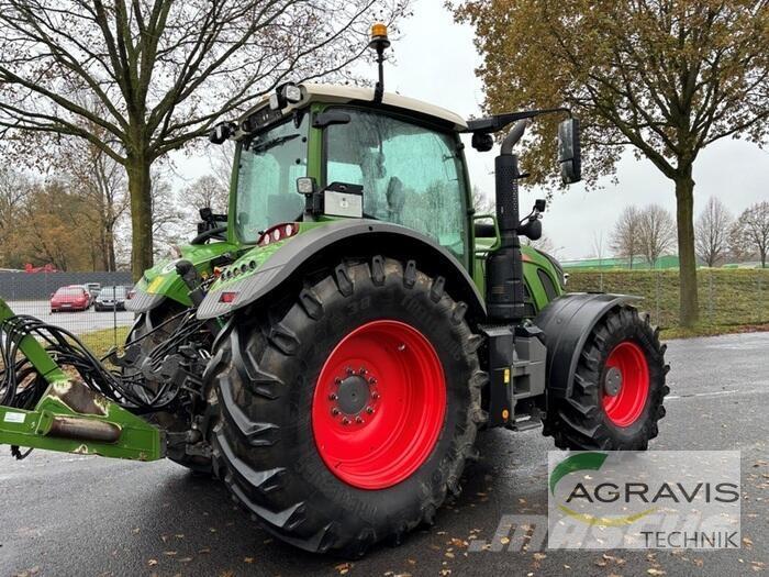 Fendt 724 VARIO S4 Traktoren