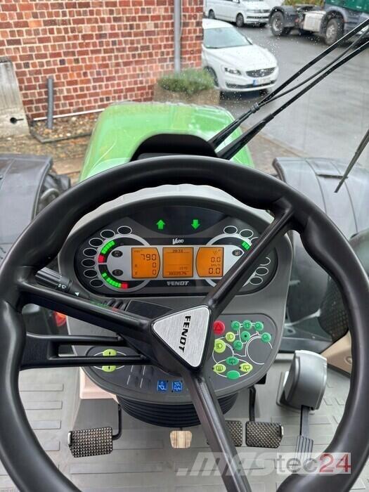 Fendt 724 VARIO SCR Traktoren